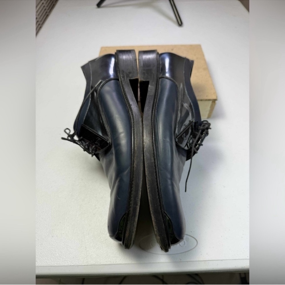Louis Vuitton Runway Blue Leather
Metal Palace
Derby Shoes Sz 9 - Picture 11 of 15